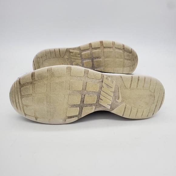 Nike Women’s Running Shoes Size 7 - Picture 13 of 13